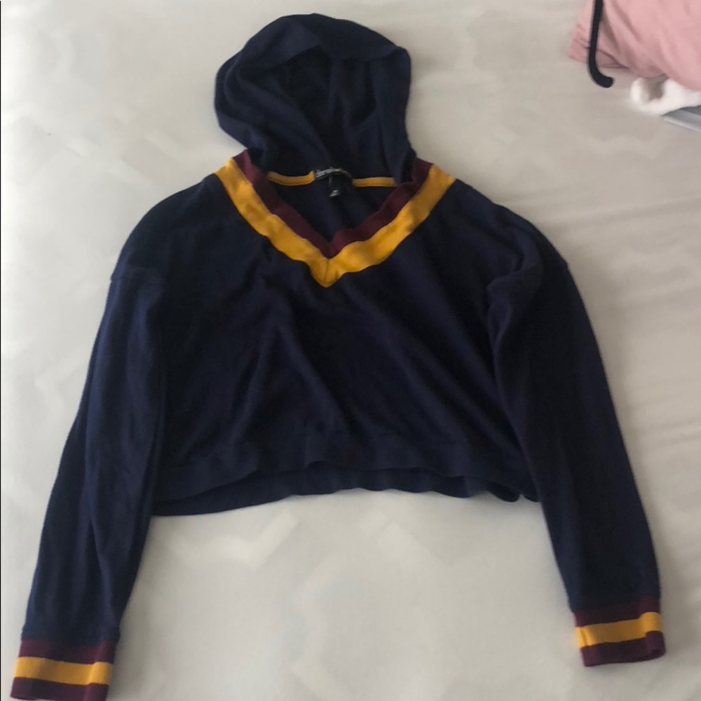 Cropped navy blue hoodie